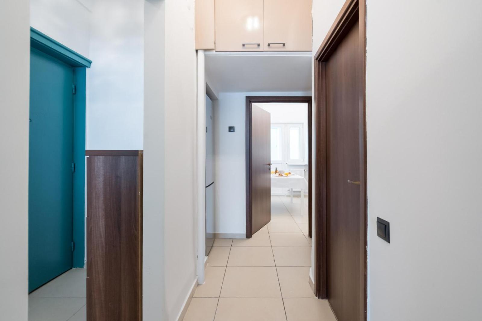 Highline Downtown Residences 6 Persons Family Apartment Bukares Bagian luar foto