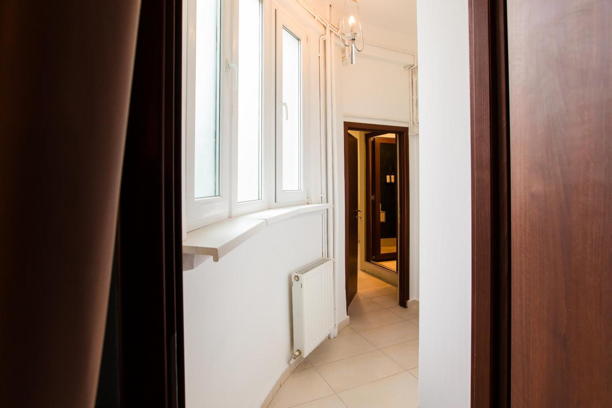 Highline Downtown Residences 6 Persons Family Apartment Bukares Bagian luar foto